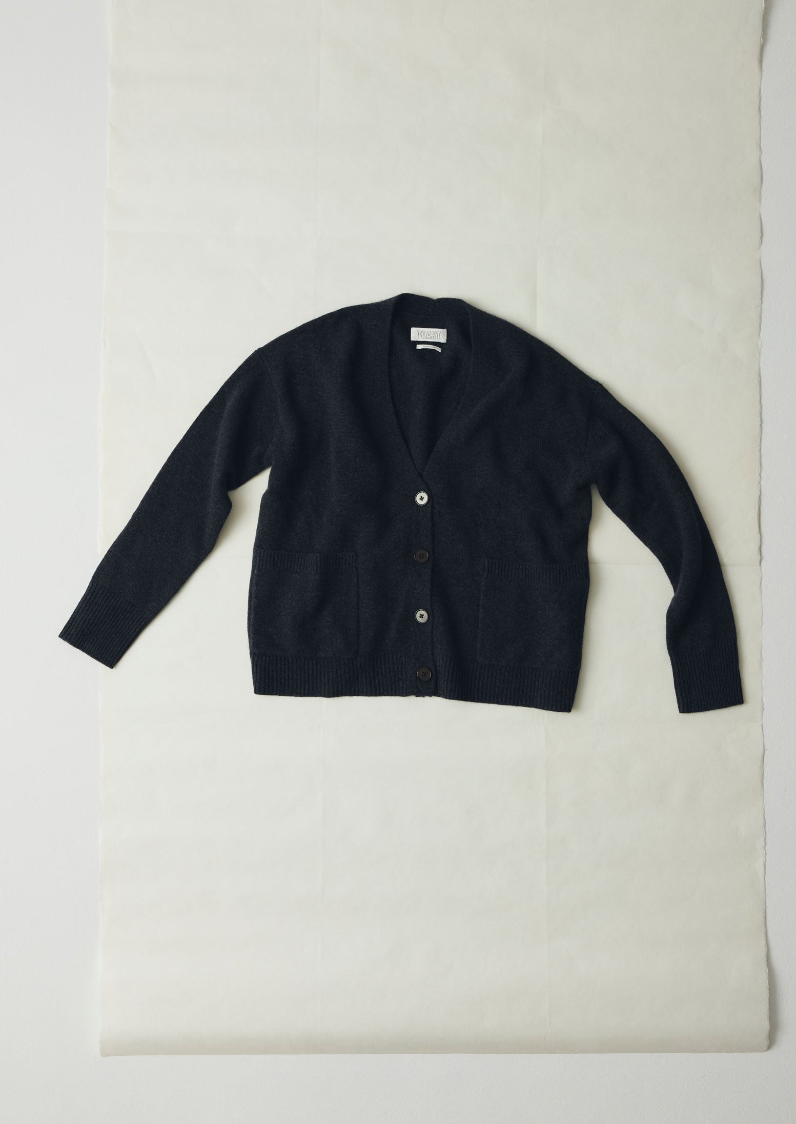 Ffion Wool Cashmere Boxy Cardigan | Charcoal