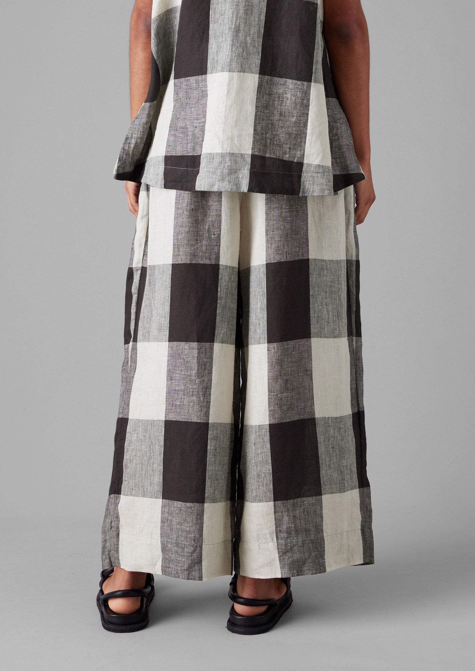 Macro Gingham Lightweight Linen Tank | Ecru/Charcoal