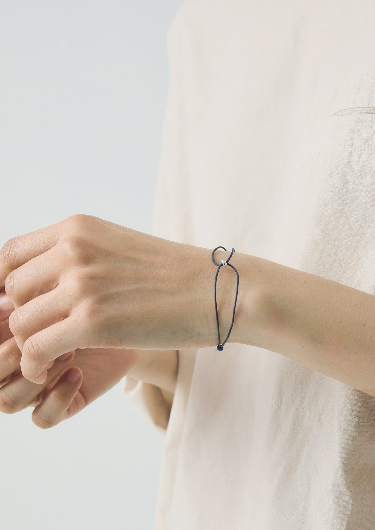 Helena Rohner Silver Bead String Bracelet | Navy/Silver