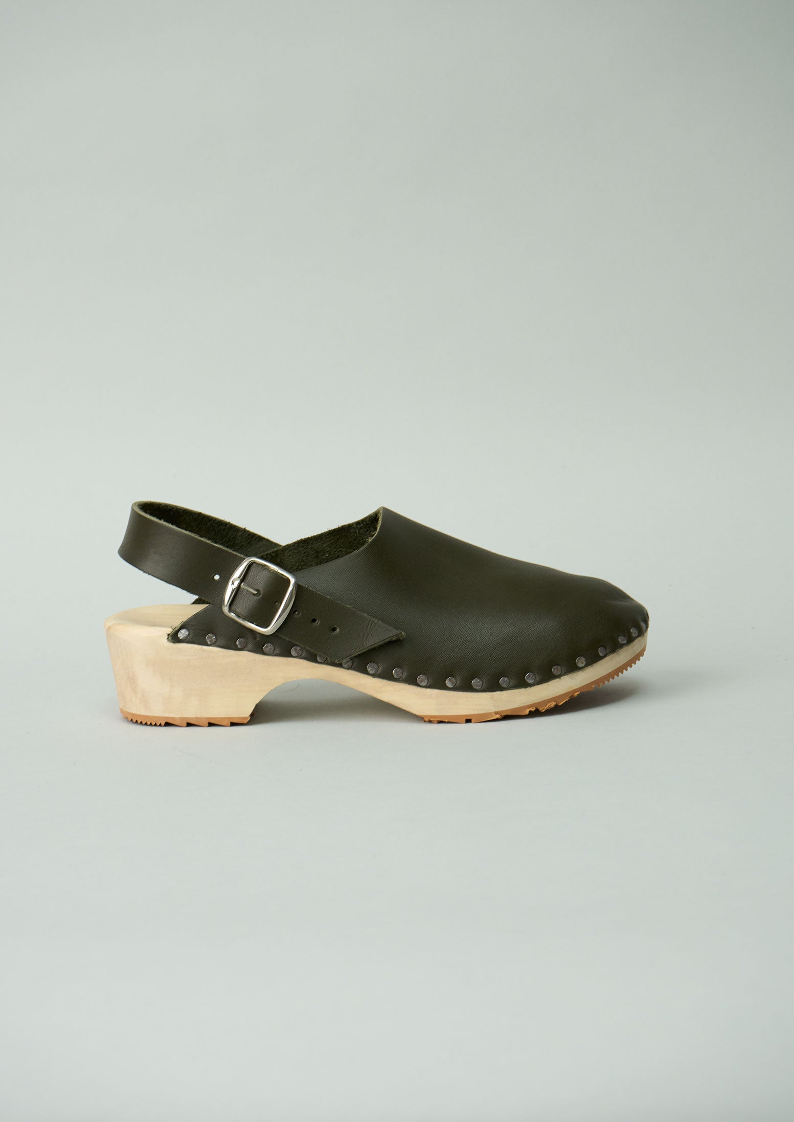 Reworn Walkleys Clogs Size 7 (244) | Olive